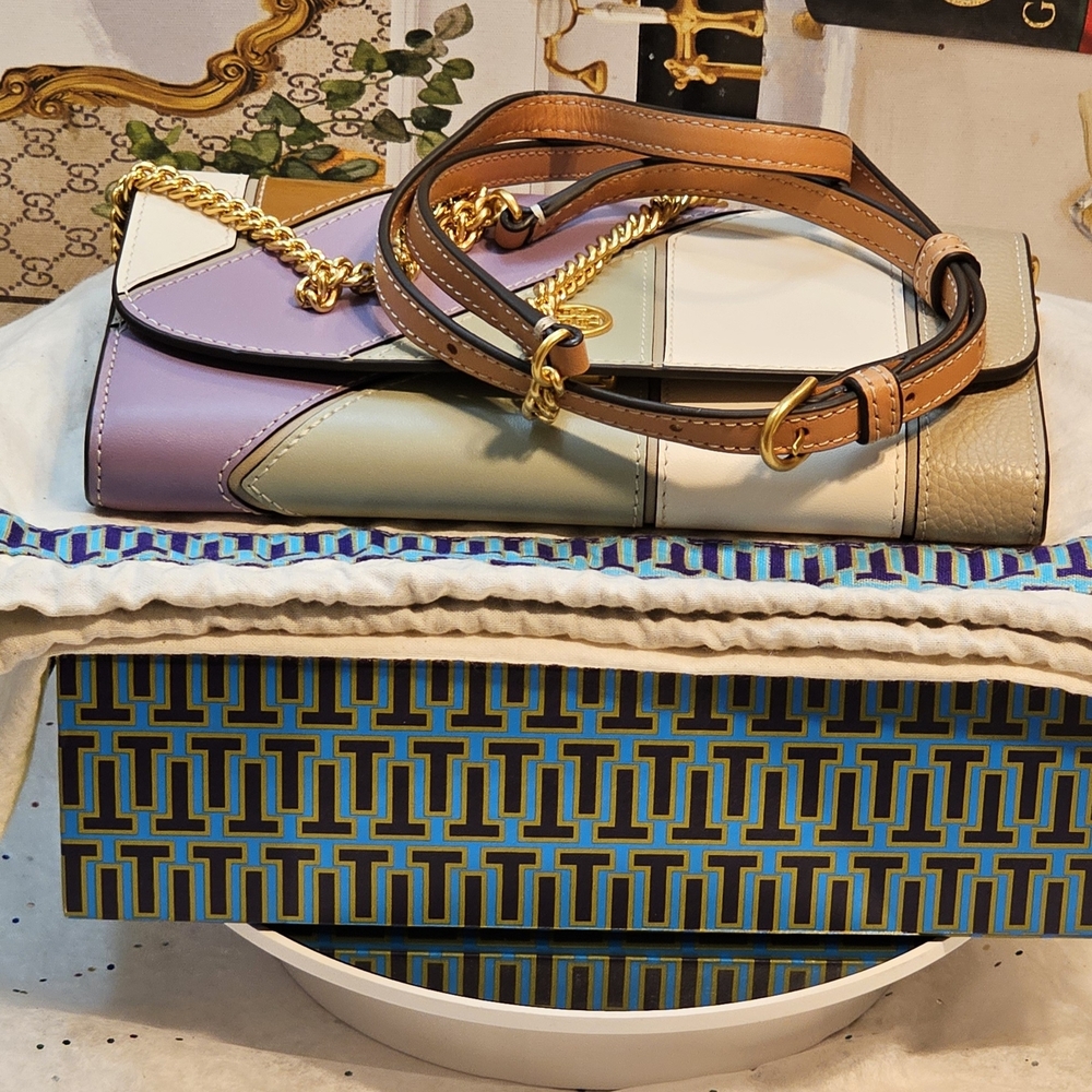 Tory Burch Robinson Patchwork Leather Wallet On A… - image 5